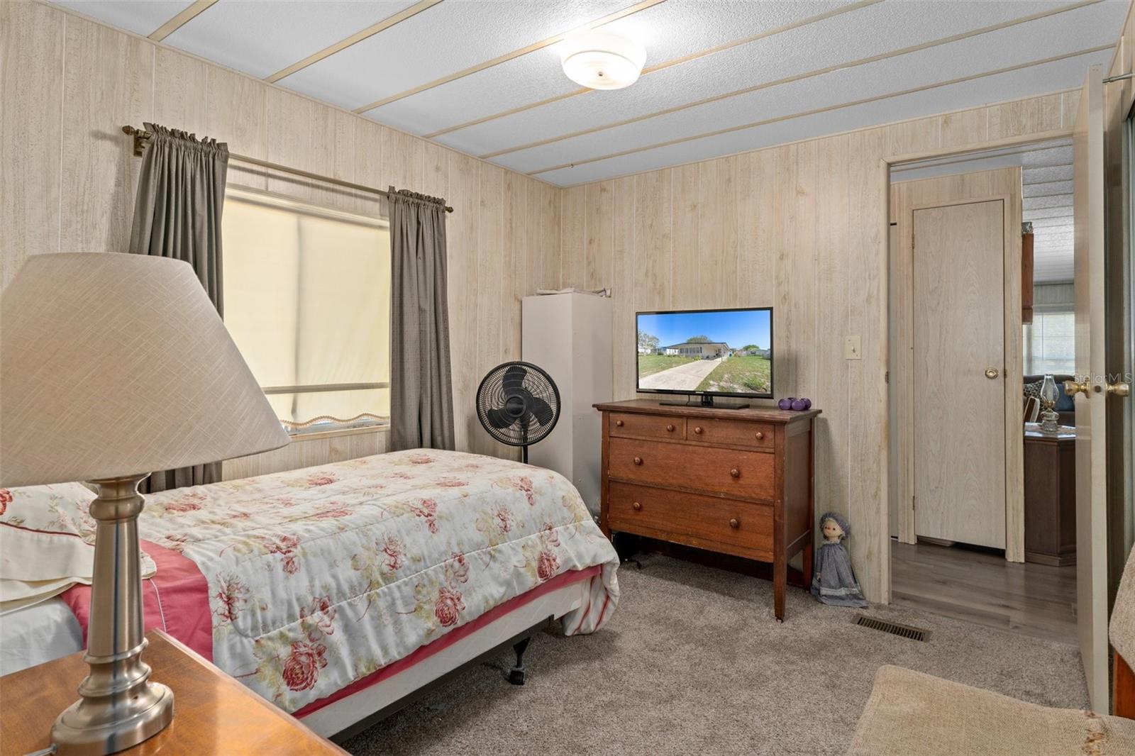 Image 26 of 32 For 8715 Highpoint Boulevard