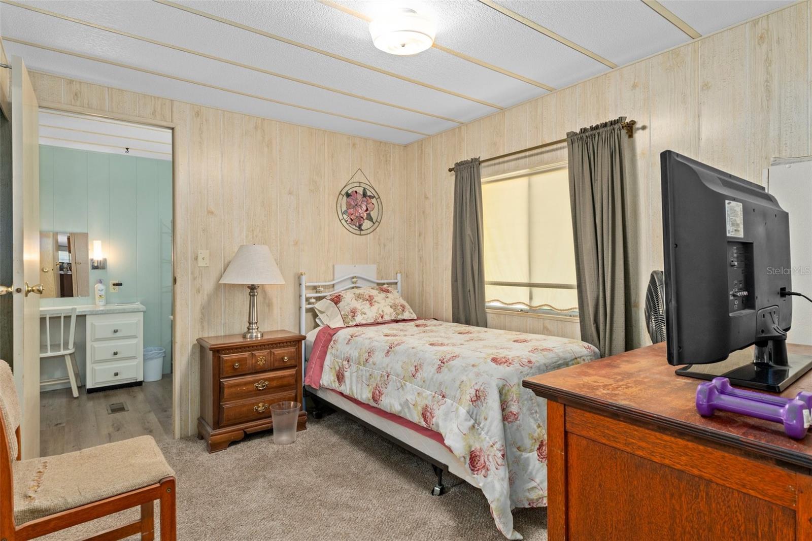 Image 27 of 32 For 8715 Highpoint Boulevard