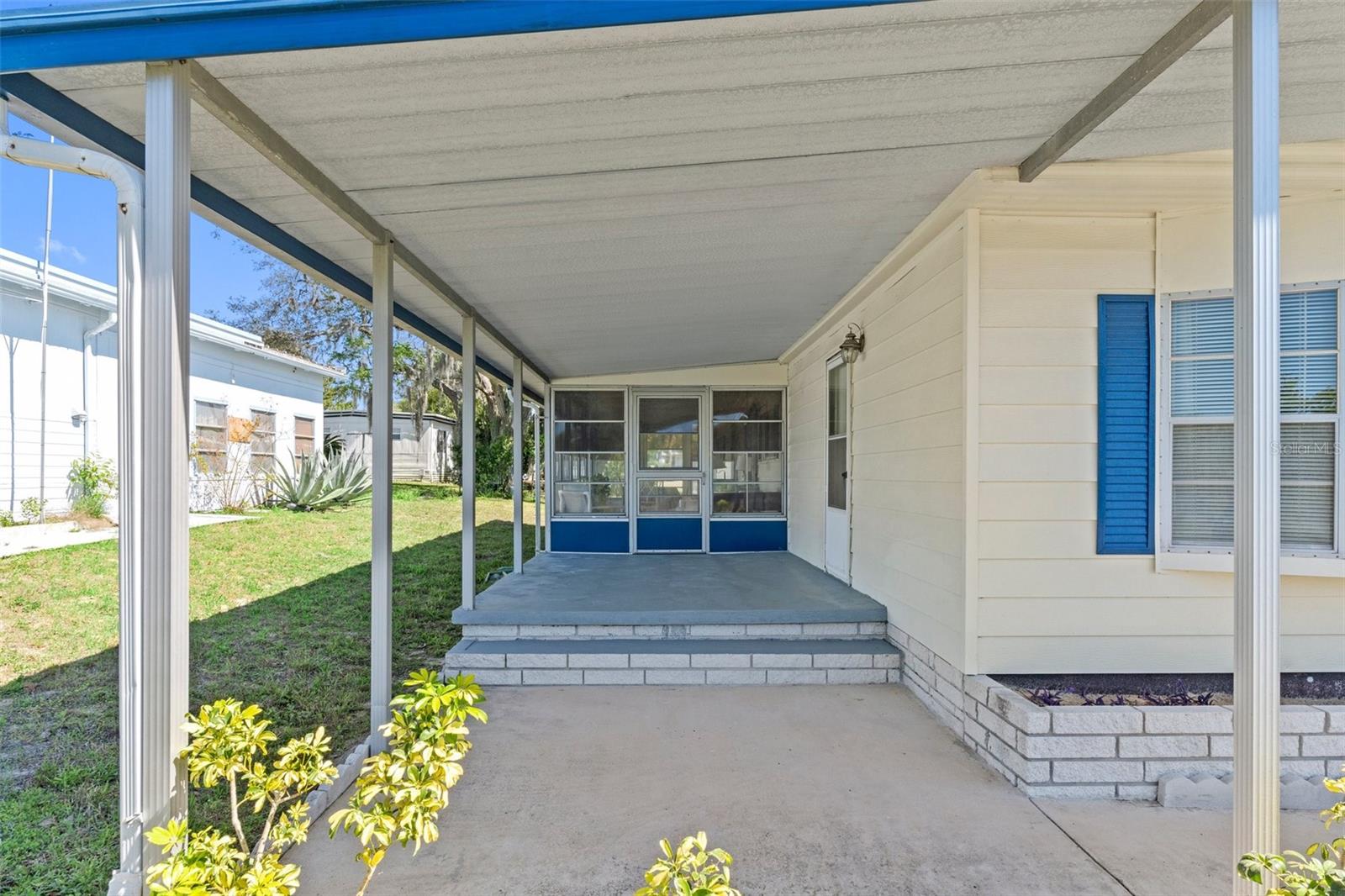 Image 6 of 32 For 8715 Highpoint Boulevard