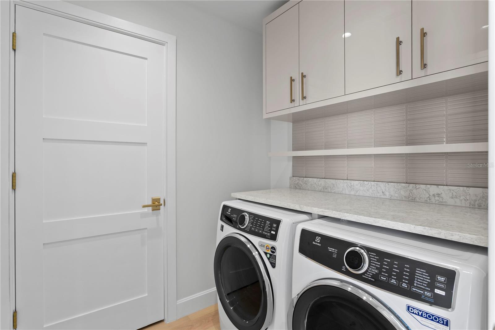 Image 31 of 40 For 126 4th Avenue Ne 1201