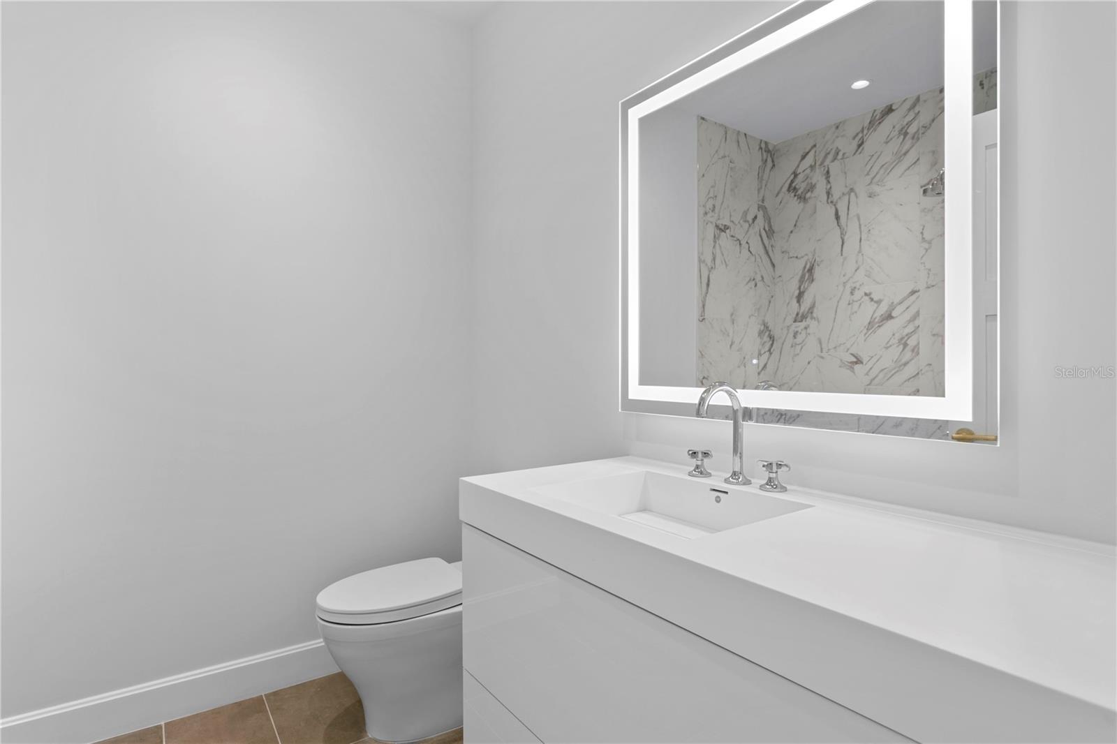 Image 42 of 53 For 126 4th Avenue Ne 1201