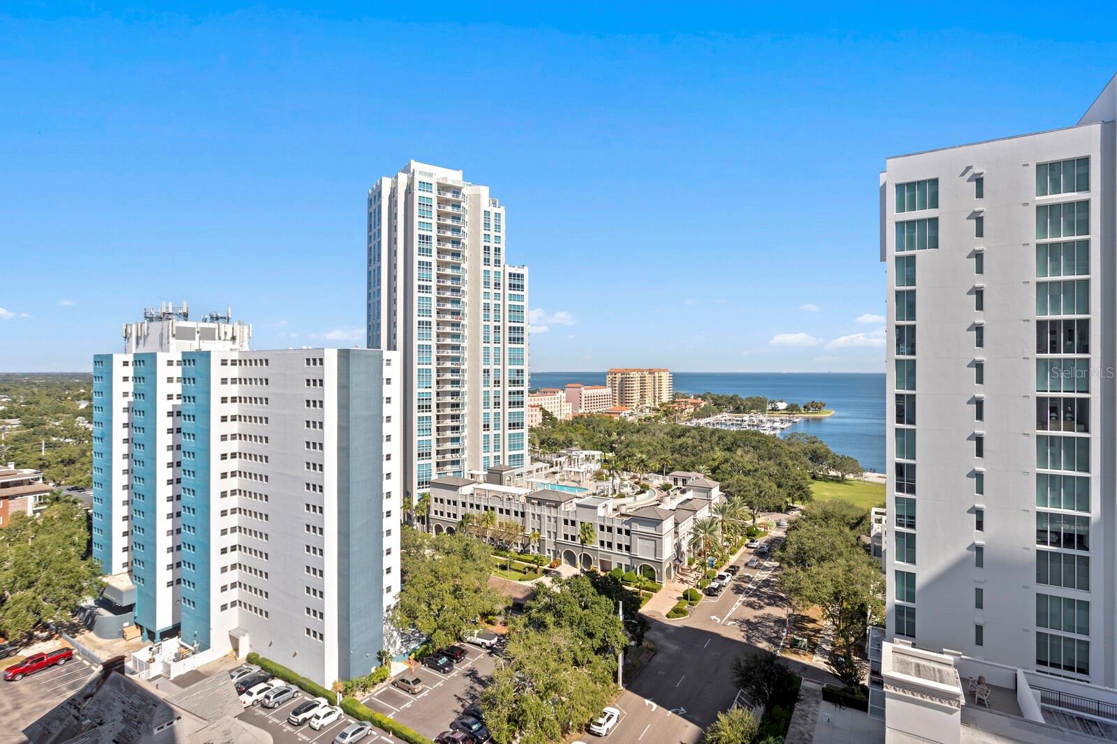 Image 52 of 53 For 126 4th Avenue Ne 1201