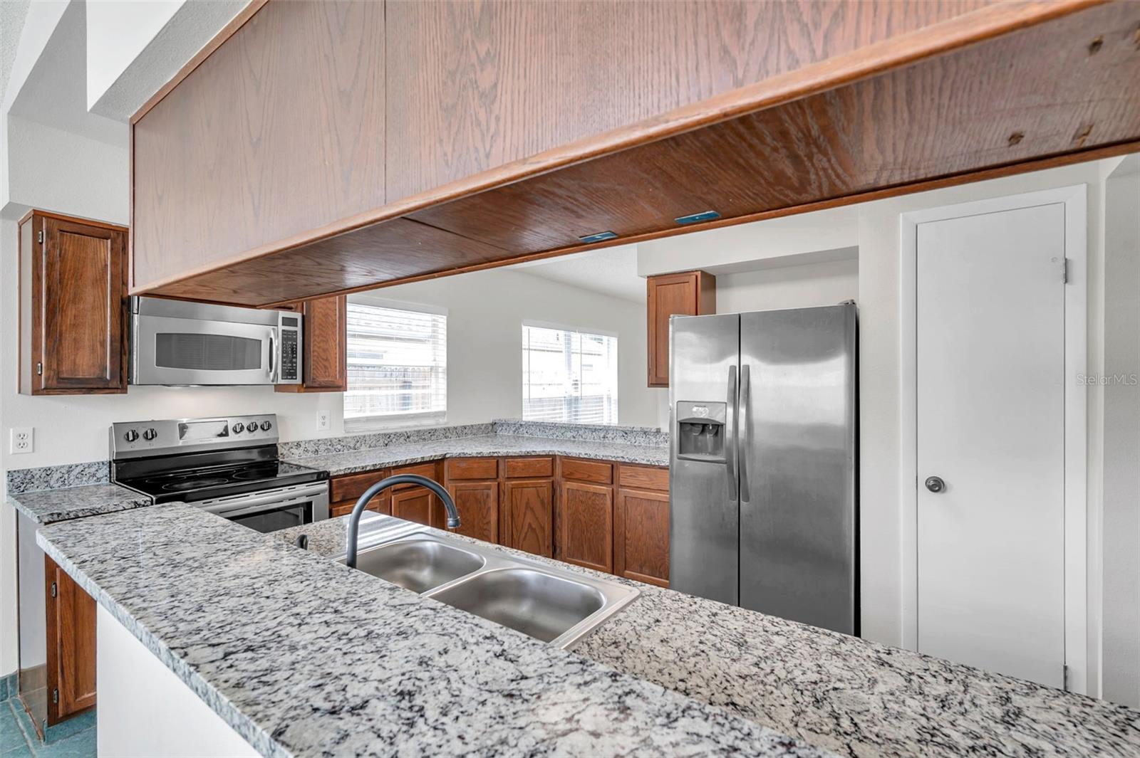 Image 12 of 44 For 1510 Vernon Court