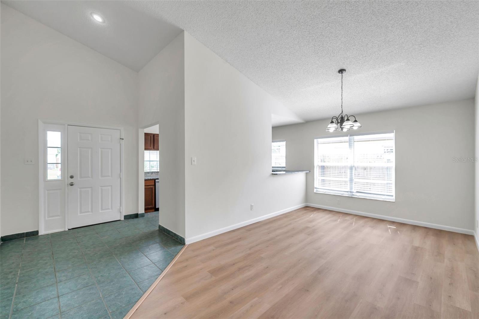 Image 6 of 44 For 1510 Vernon Court