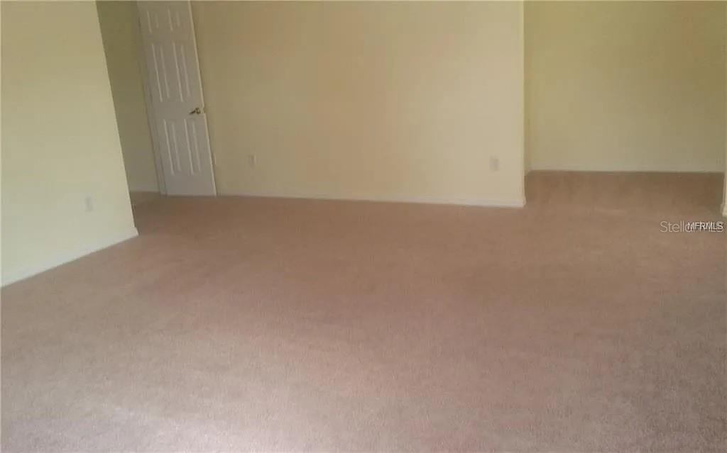 Listing photo id 28 for 23241 Abercorn Lane