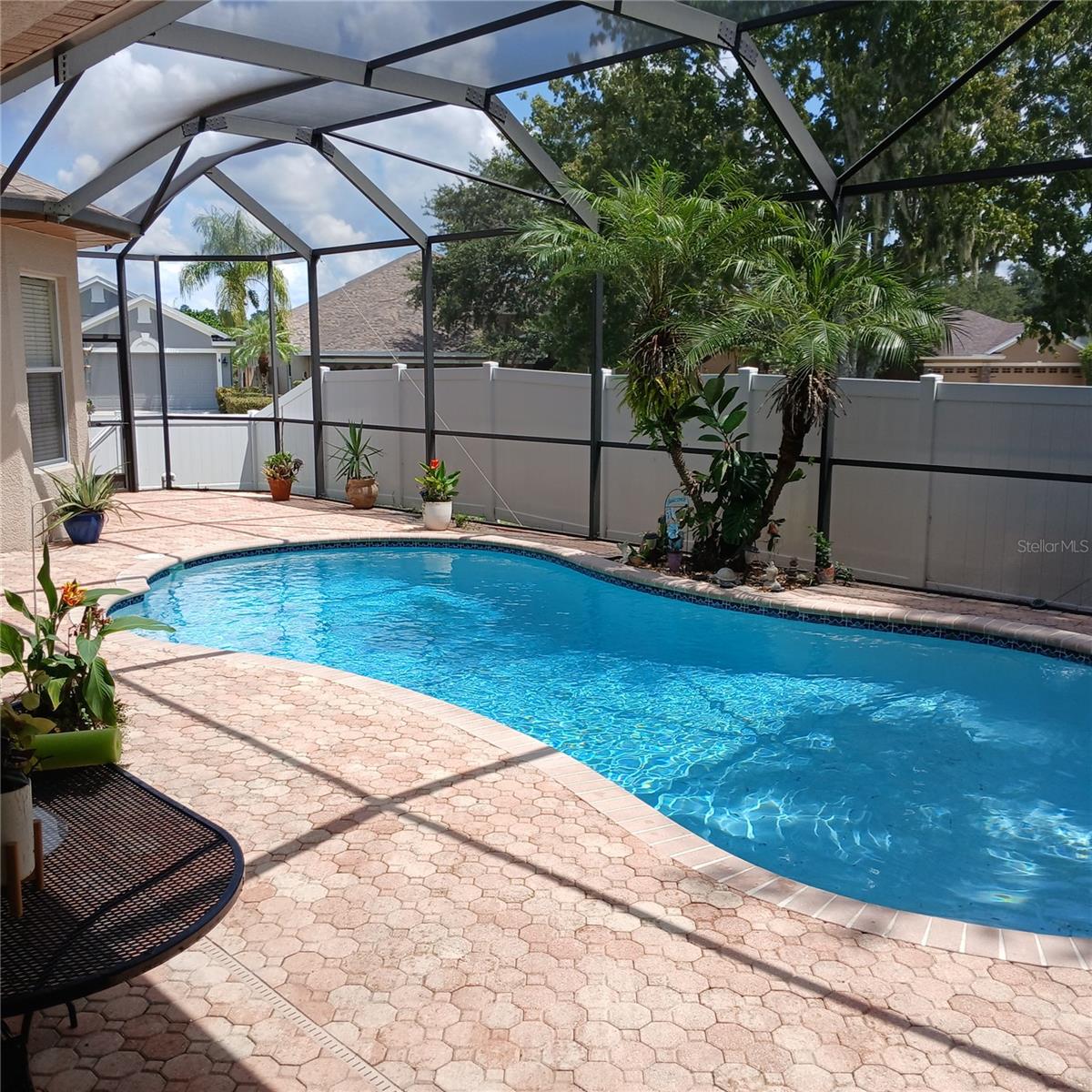 Listing photo id 2 for 23241 Abercorn Lane