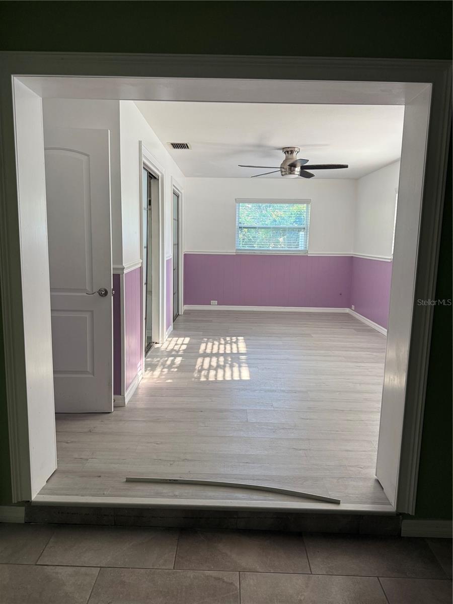 Listing photo id 6 for 14112 Josephine Street