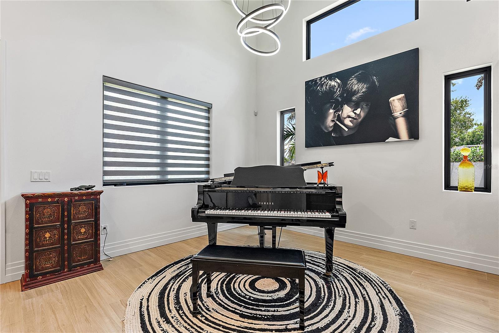 Image 16 of 67 For 2500 4th Avenue S