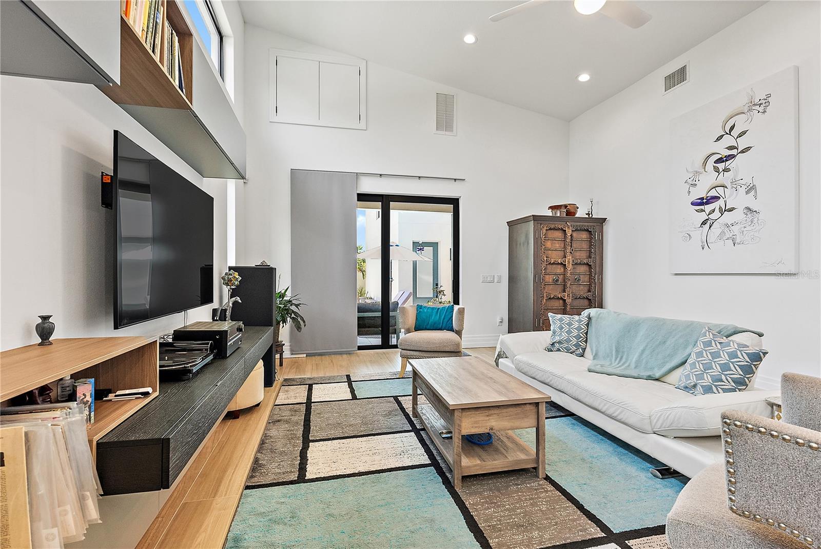 Image 30 of 67 For 2500 4th Avenue S