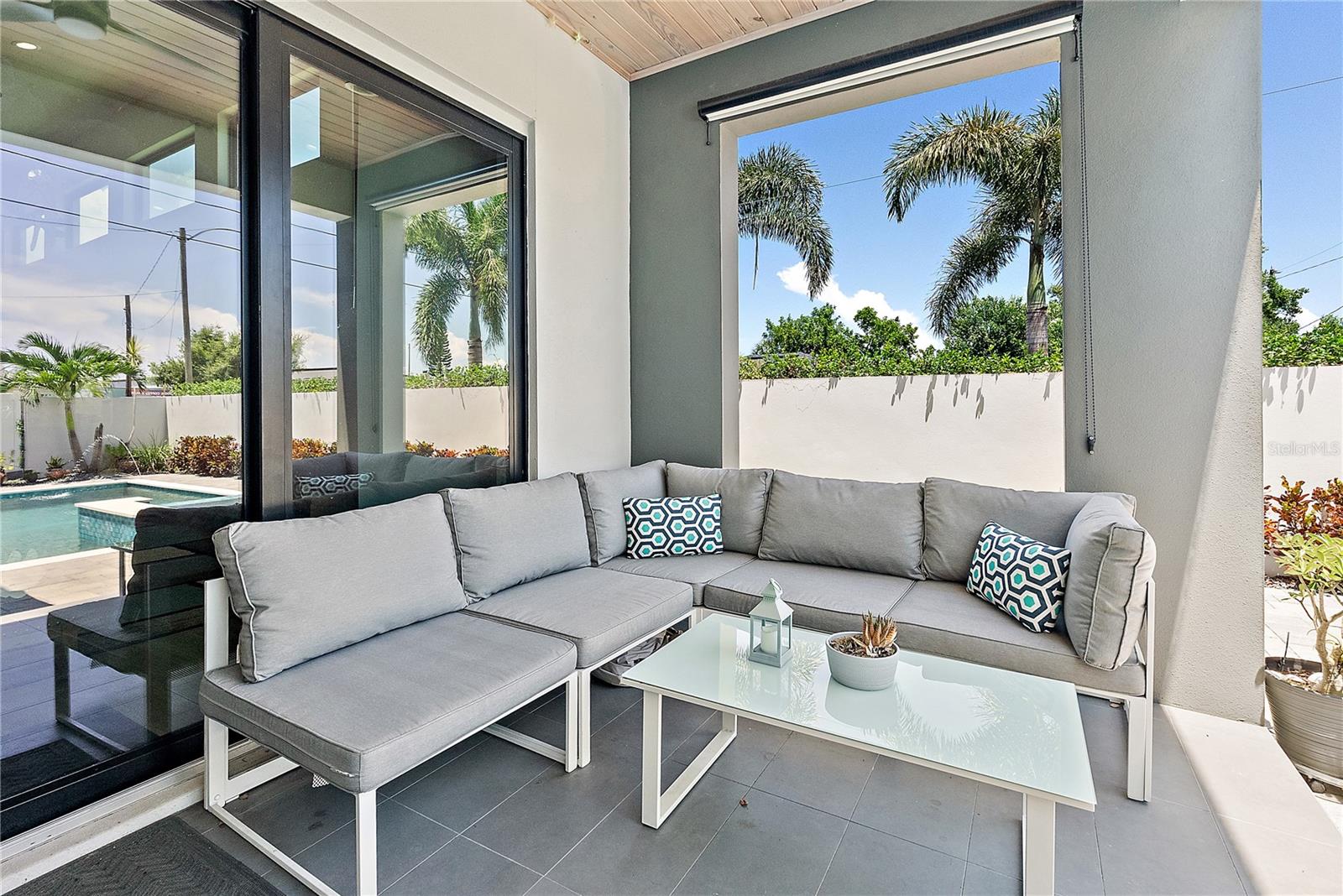 Image 33 of 67 For 2500 4th Avenue S