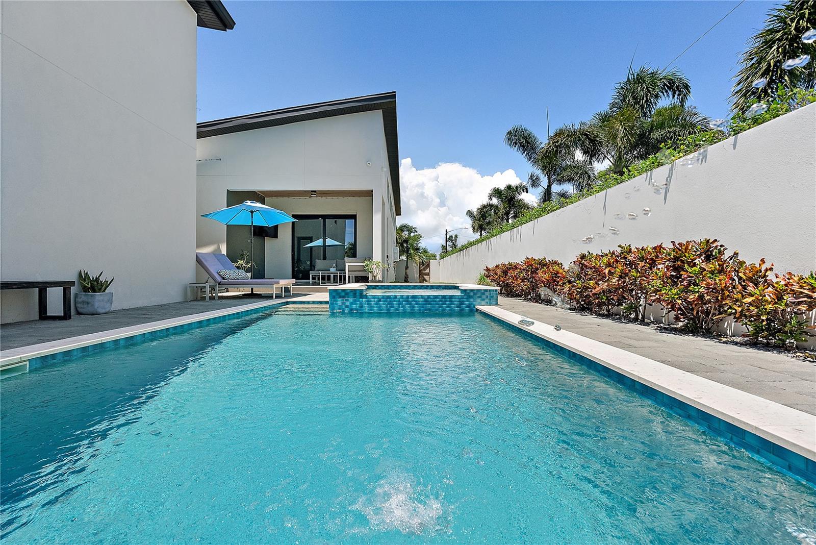 Image 36 of 67 For 2500 4th Avenue S