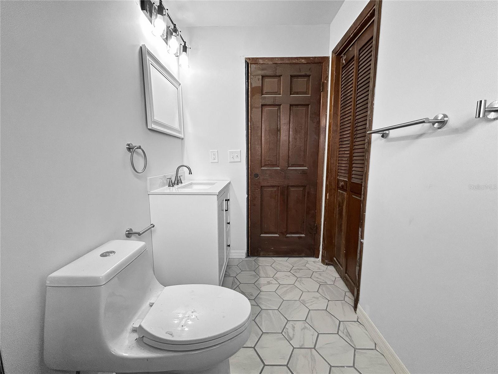 Image 19 of 25 For 4545 Debbie Lane