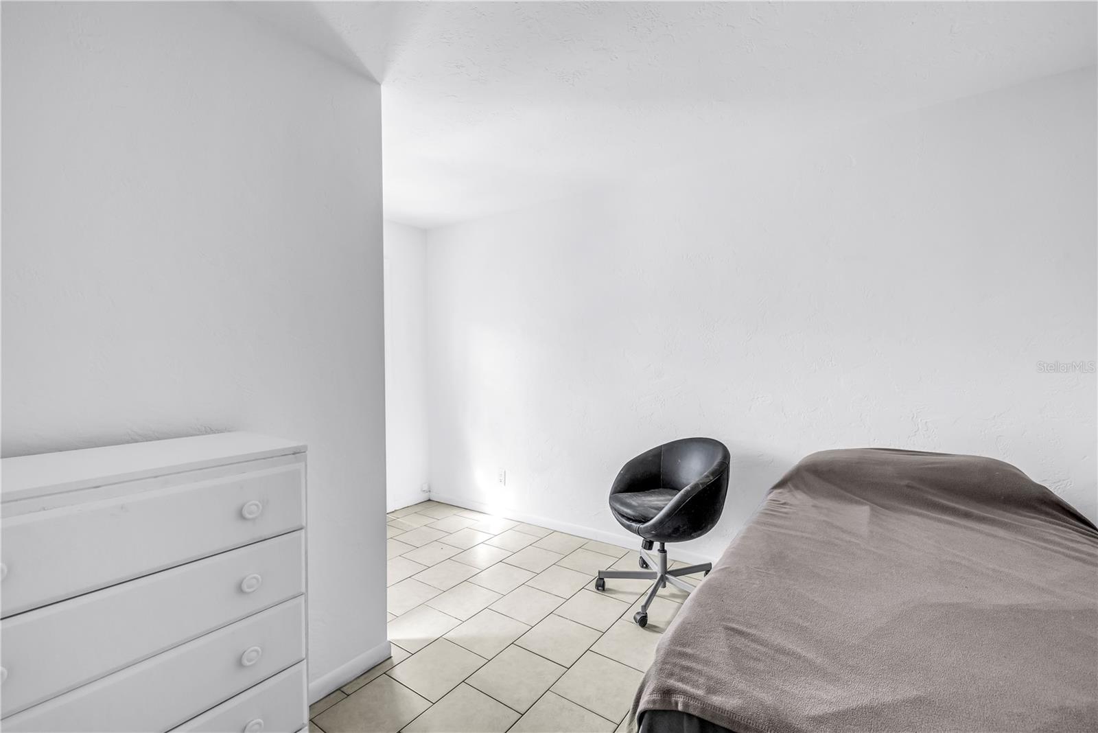 Image 10 of 35 For 4631 40th Street N