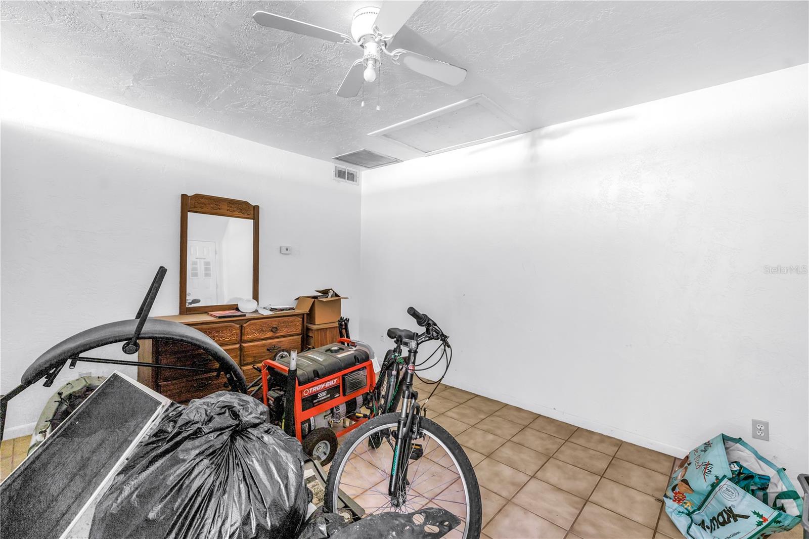 Image 18 of 35 For 4631 40th Street N