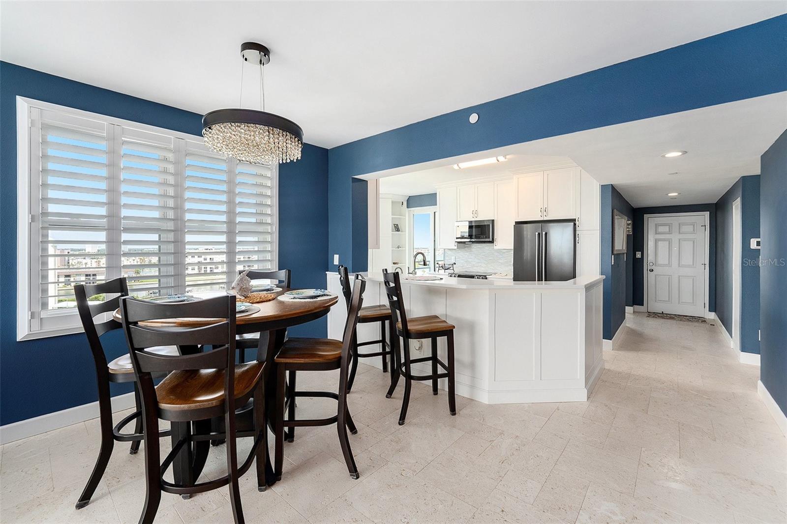 Listing photo id 9 for 7932 Sailboat Key Boulevard S 806