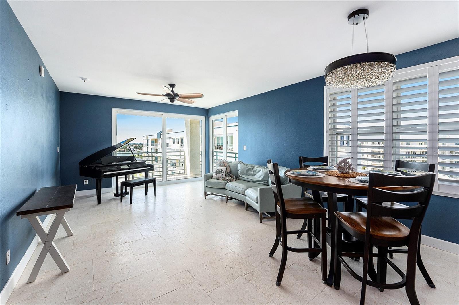 Listing photo id 6 for 7932 Sailboat Key Boulevard S 806