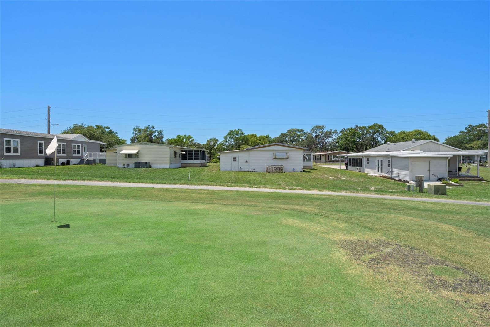 Listing photo id 34 for 8208 Fiesta Street