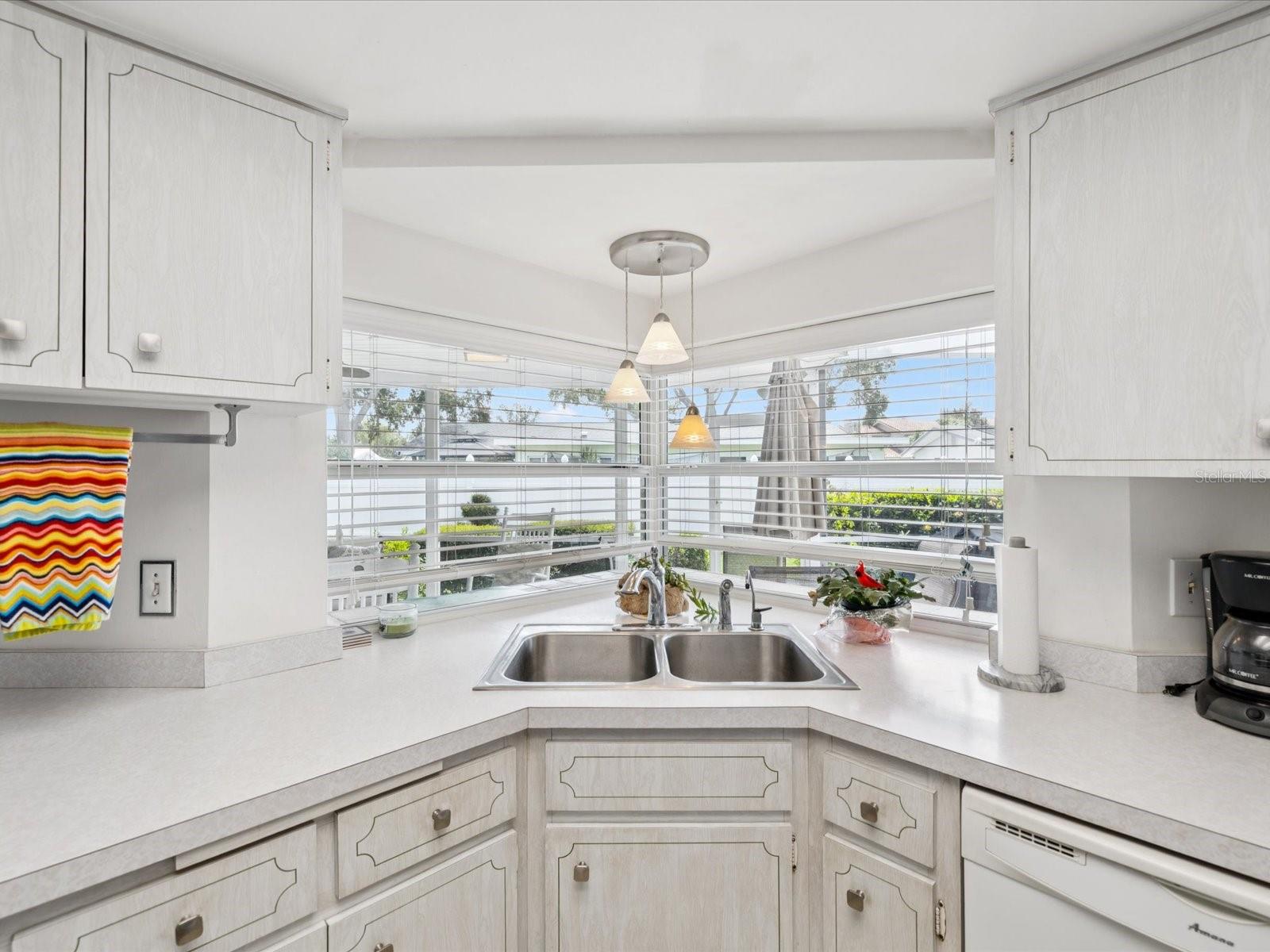 Image 17 of 25 For 1745 Harbor Circle W