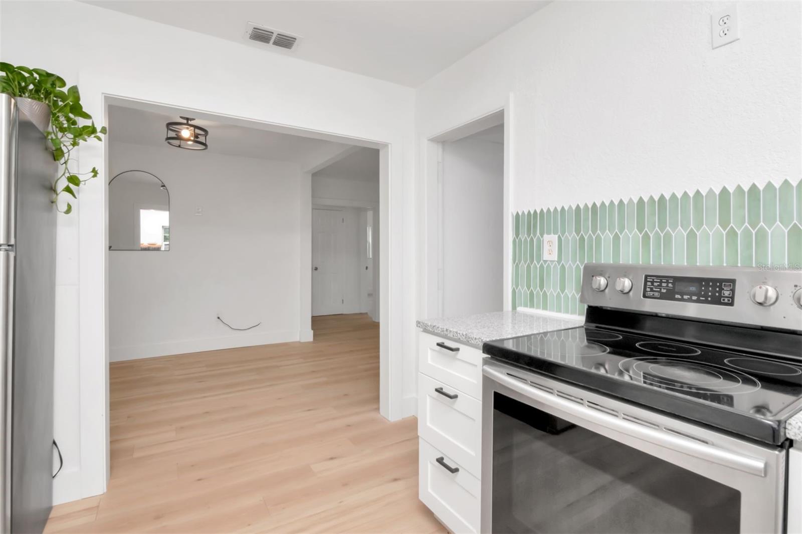 Image 7 of 27 For 7148 Ramor Lane