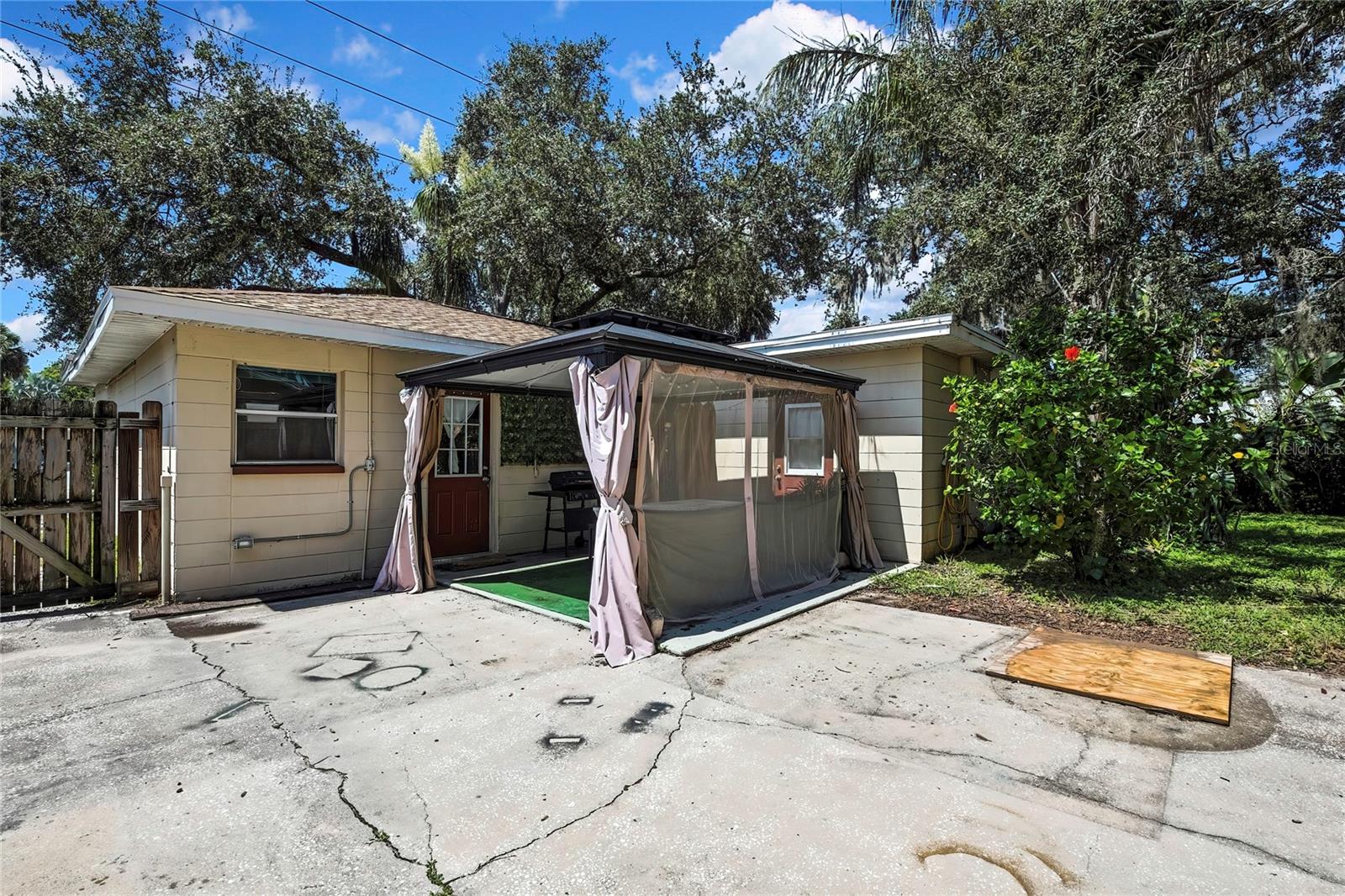 Image 32 of 48 For 217 Bougainvillea Avenue