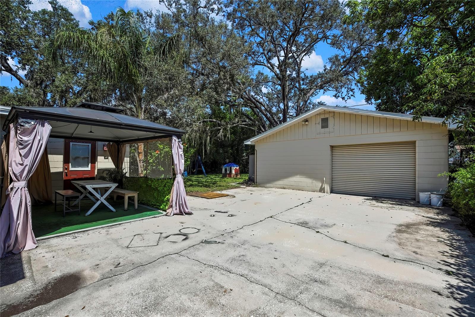 Image 41 of 48 For 217 Bougainvillea Avenue