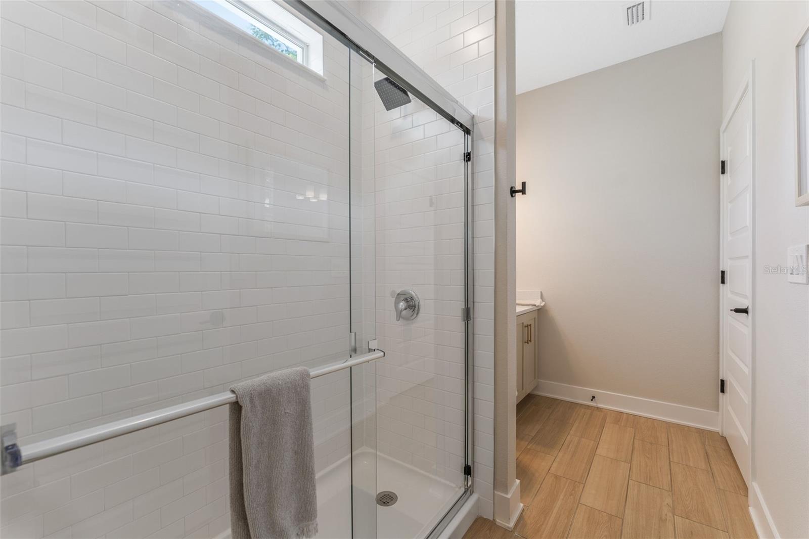 Listing photo id 24 for 4208 Central Avenue