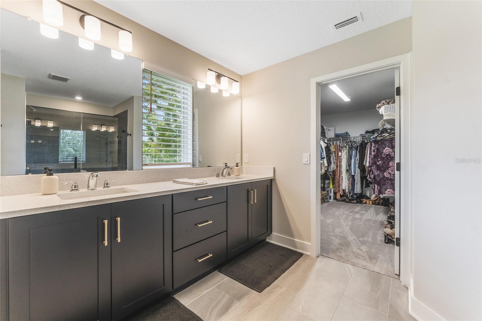 Listing photo id 28 for 4208 Central Avenue