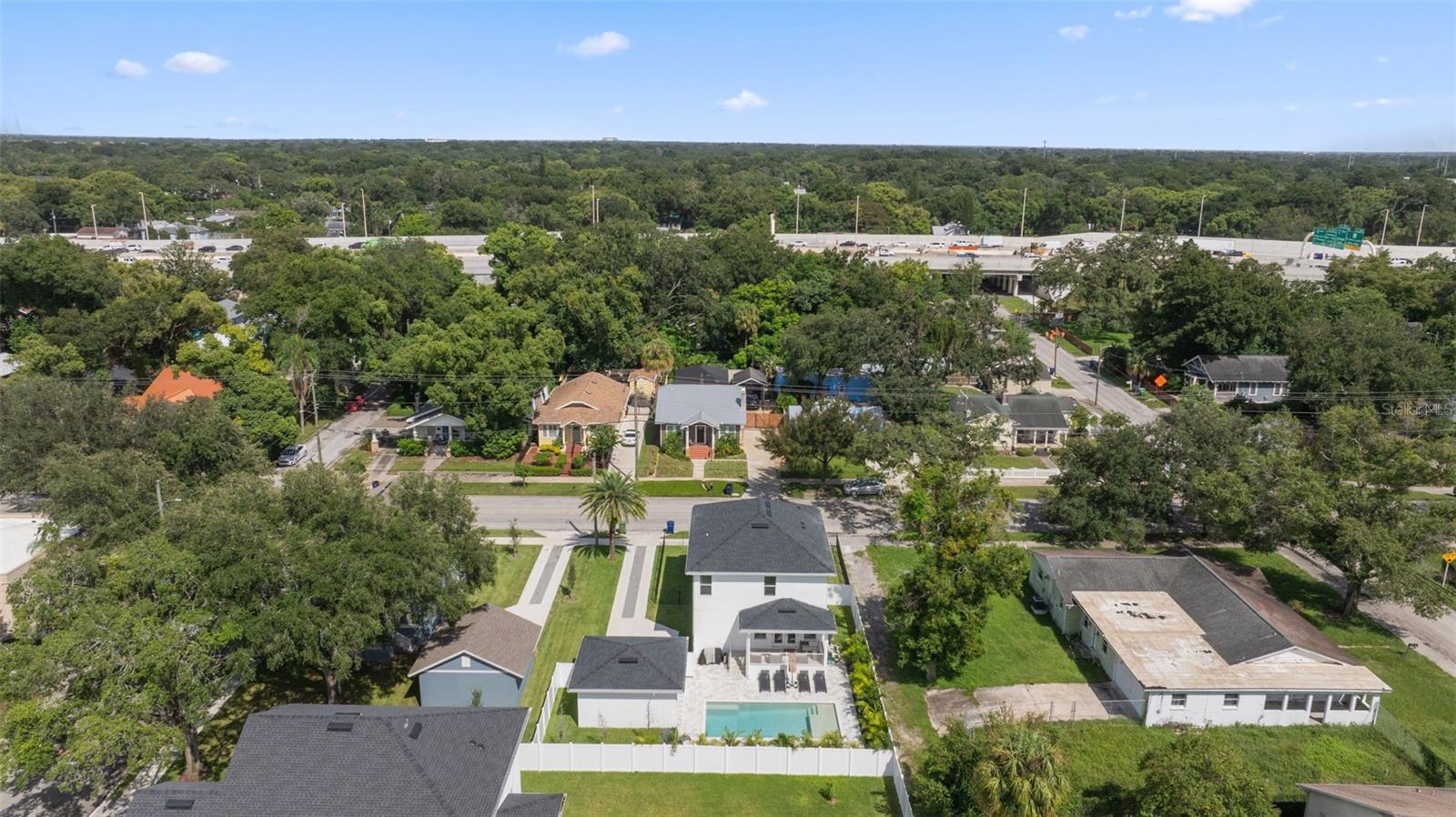 Listing photo id 57 for 4208 Central Avenue