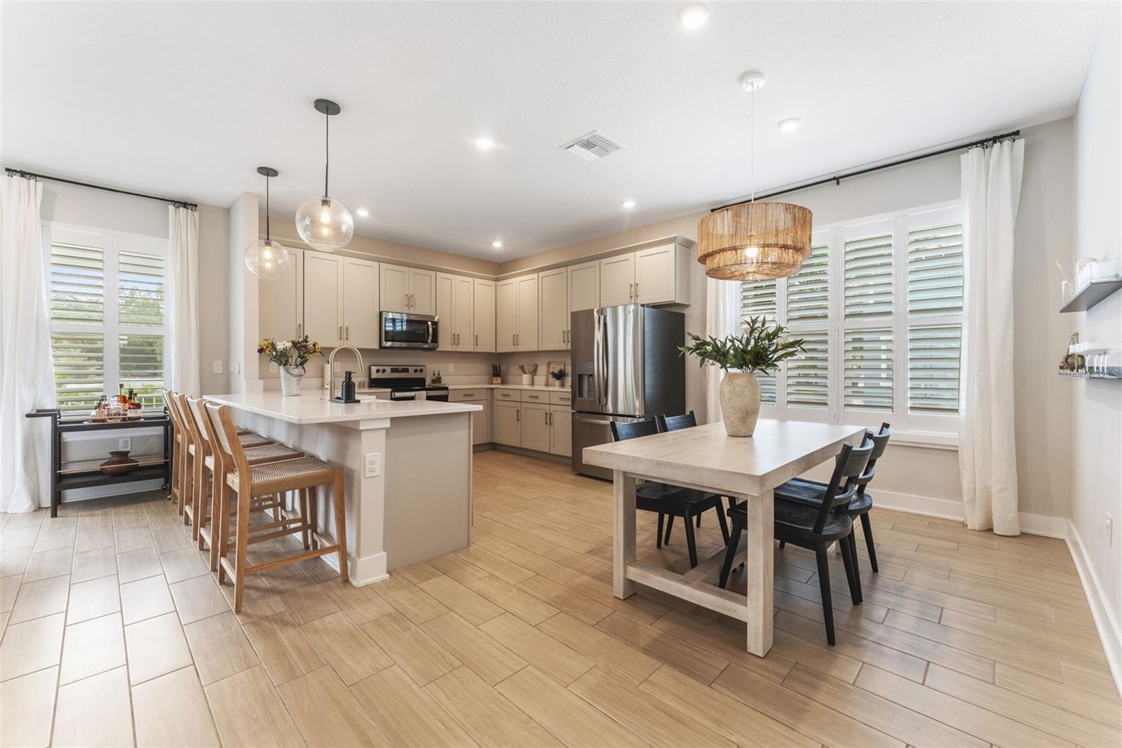 Listing photo id 7 for 4208 Central Avenue