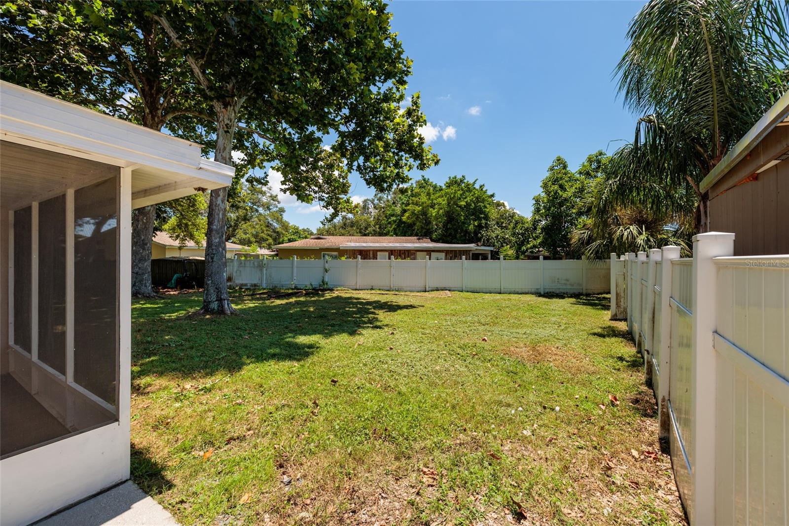 Image 21 of 28 For 2314 Landon Terrace