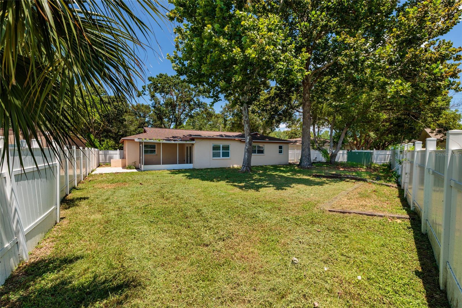 Image 22 of 28 For 2314 Landon Terrace