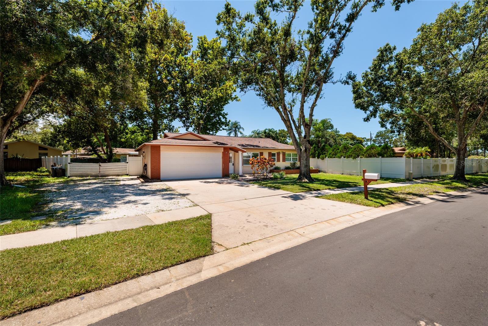 Image 23 of 28 For 2314 Landon Terrace