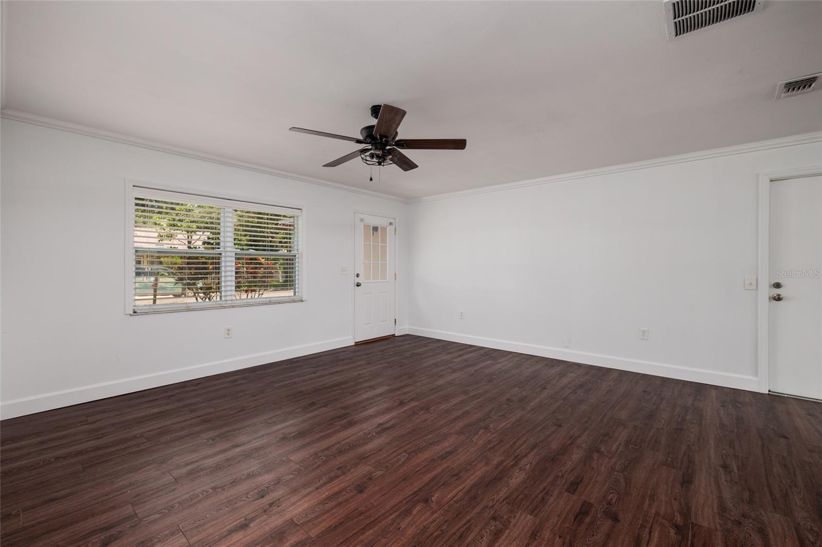 Image 5 of 28 For 2314 Landon Terrace