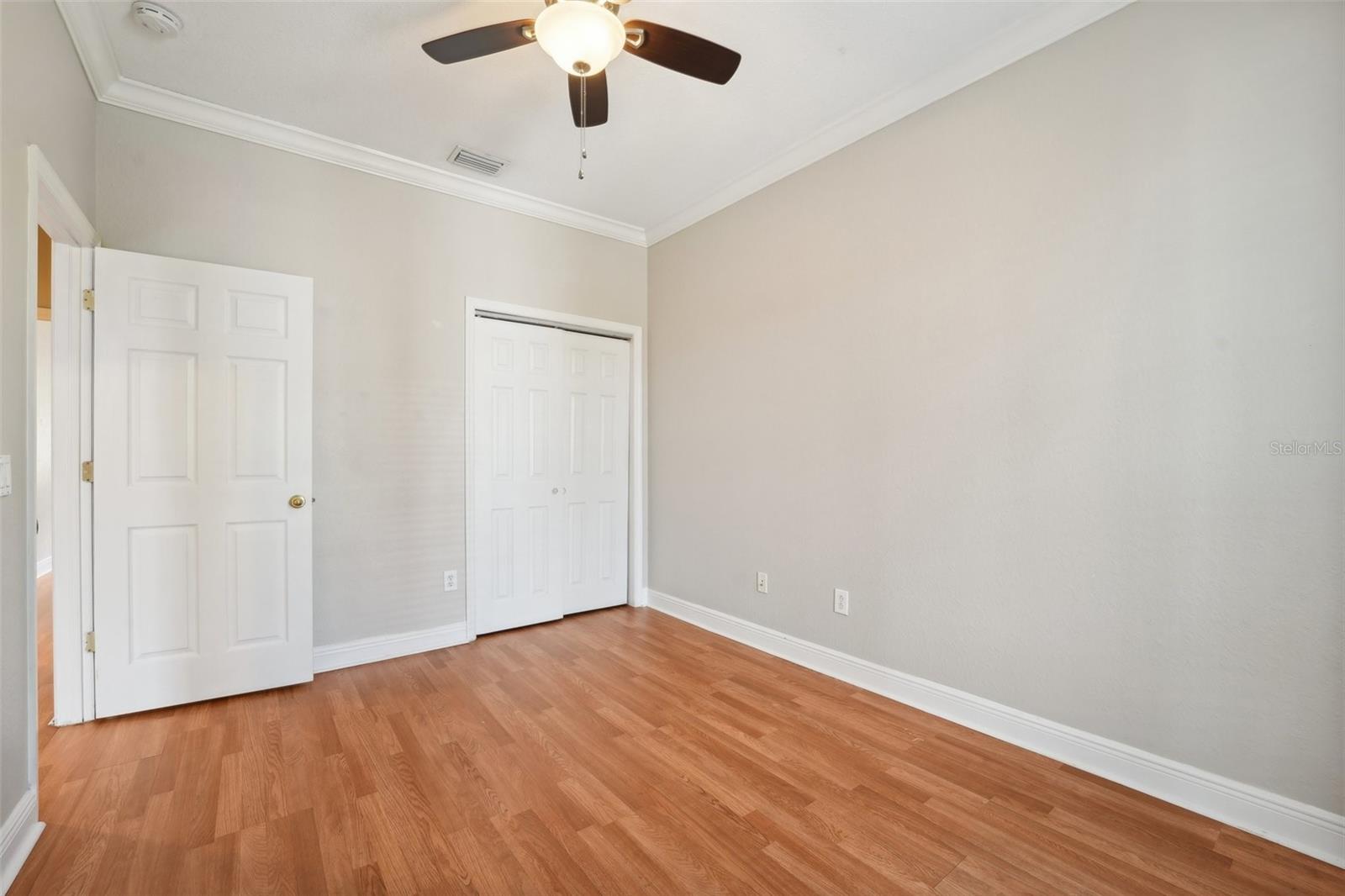 Image 17 of 44 For 117 Key Haven Court