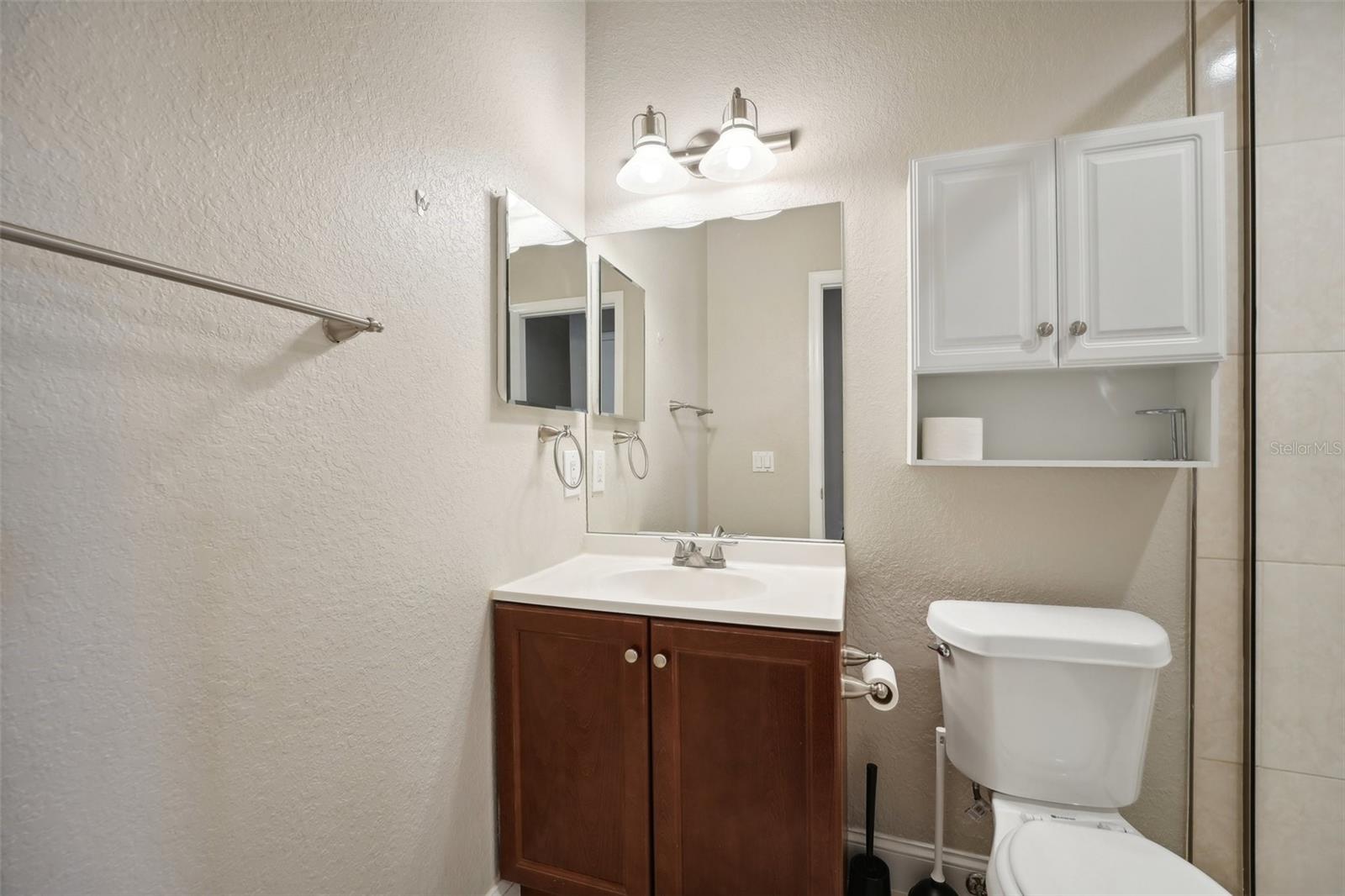 Image 19 of 44 For 117 Key Haven Court