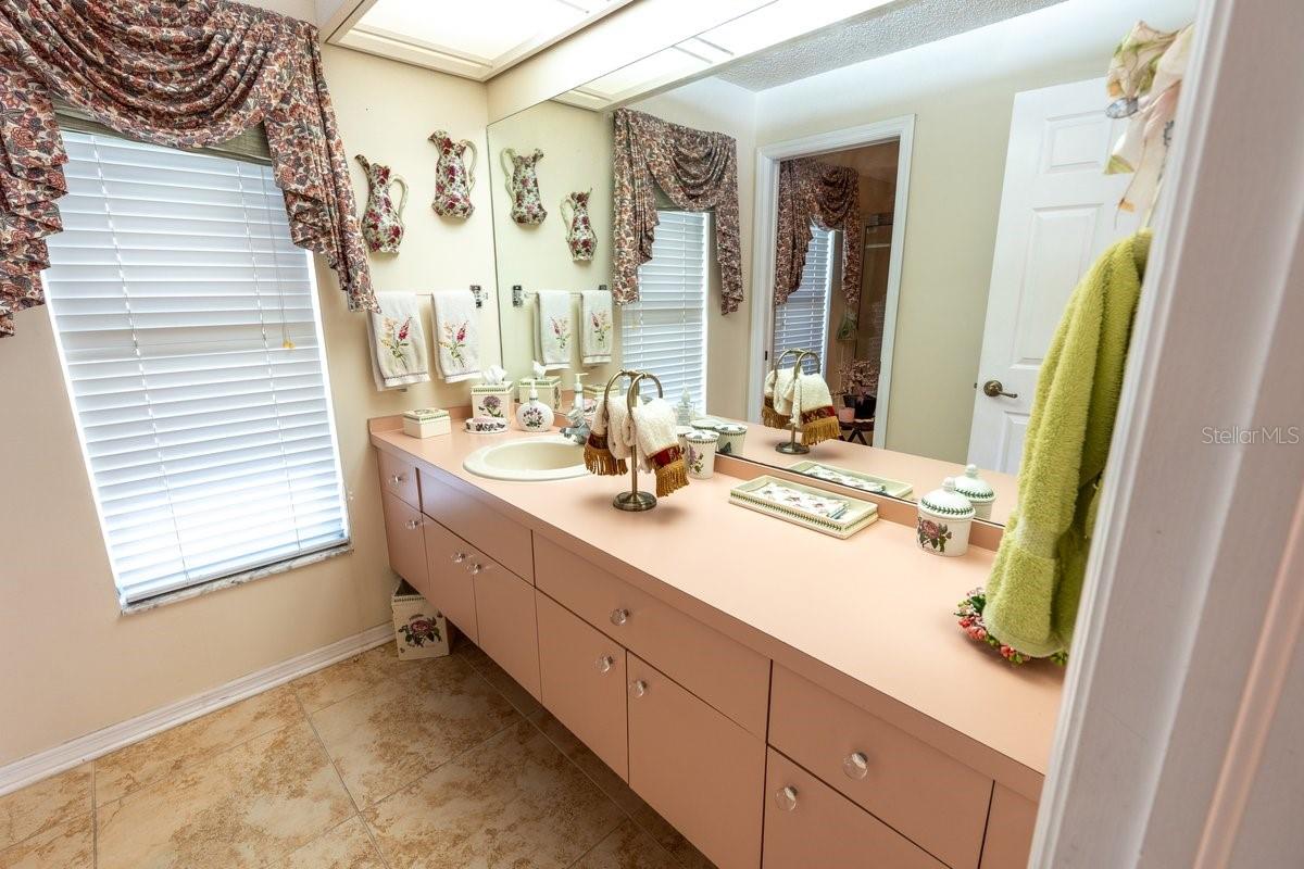 Listing photo id 23 for 30341 Fairway Drive
