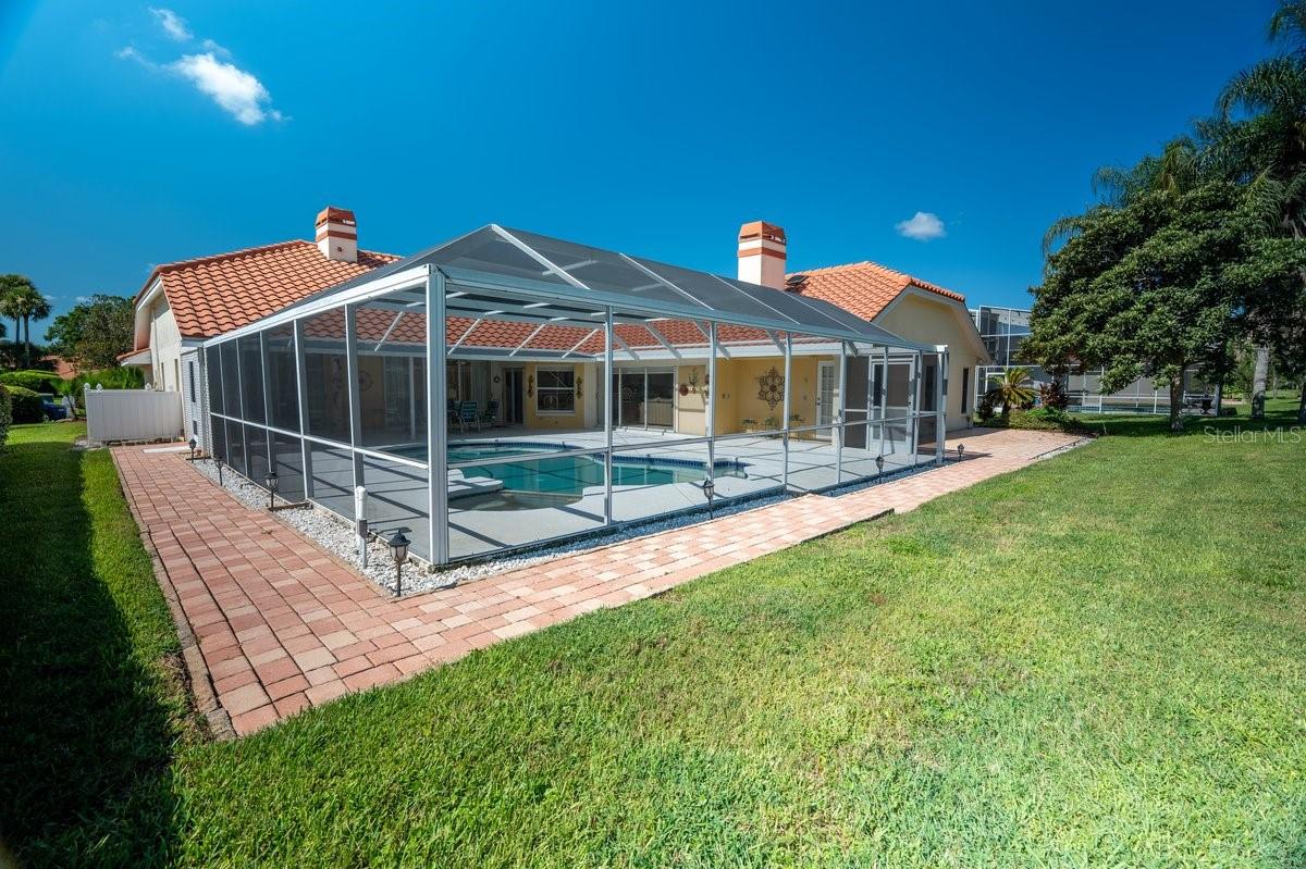 Listing photo id 30 for 30341 Fairway Drive