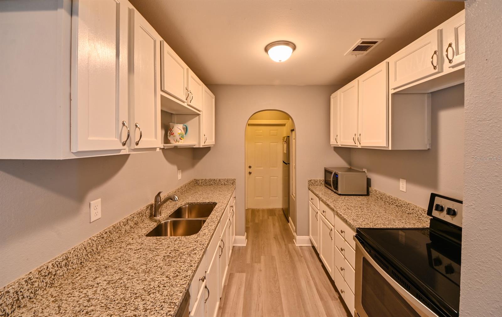 Image 14 of 42 For 10427 Abbeville Street