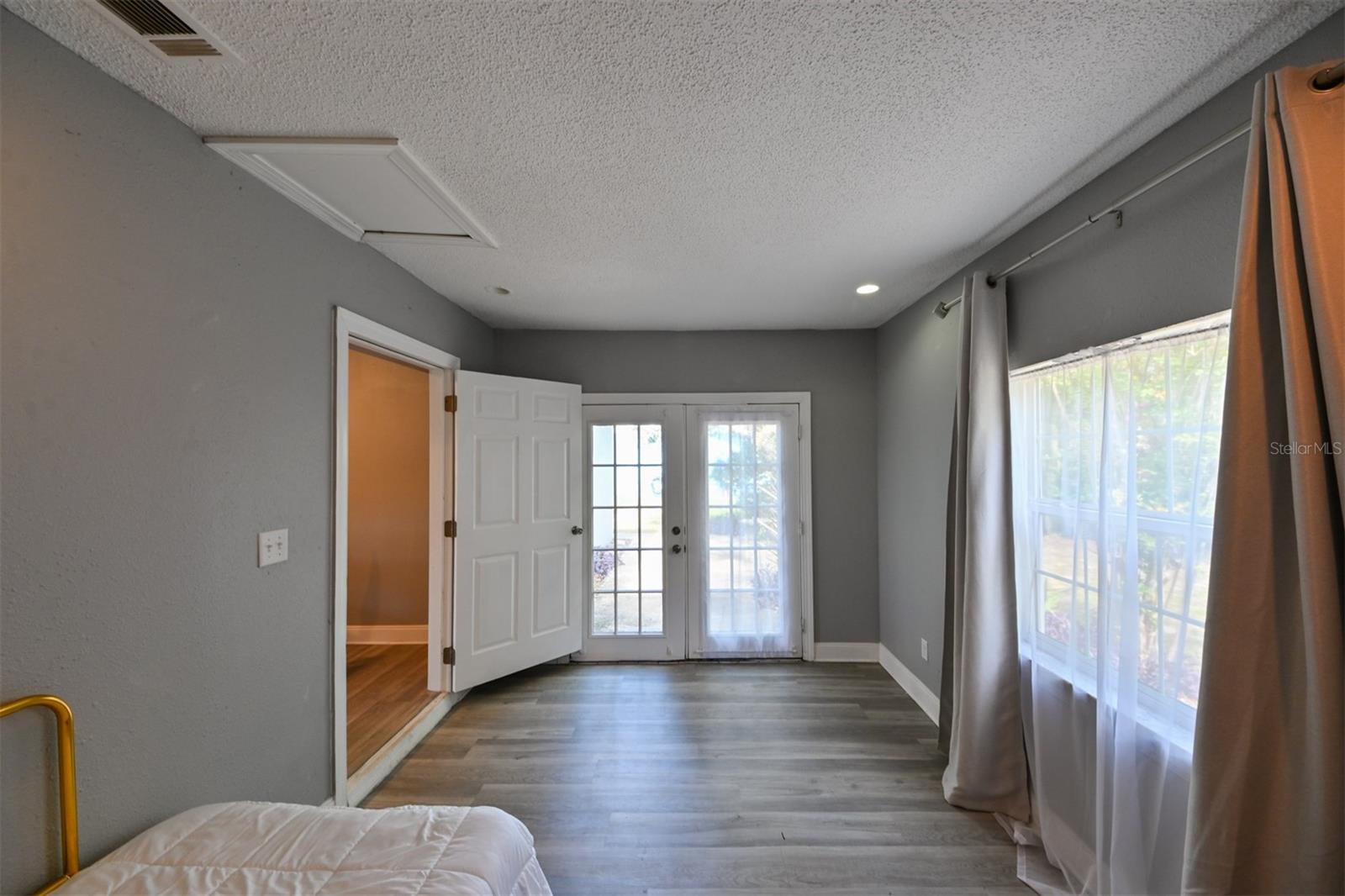 Image 20 of 42 For 10427 Abbeville Street