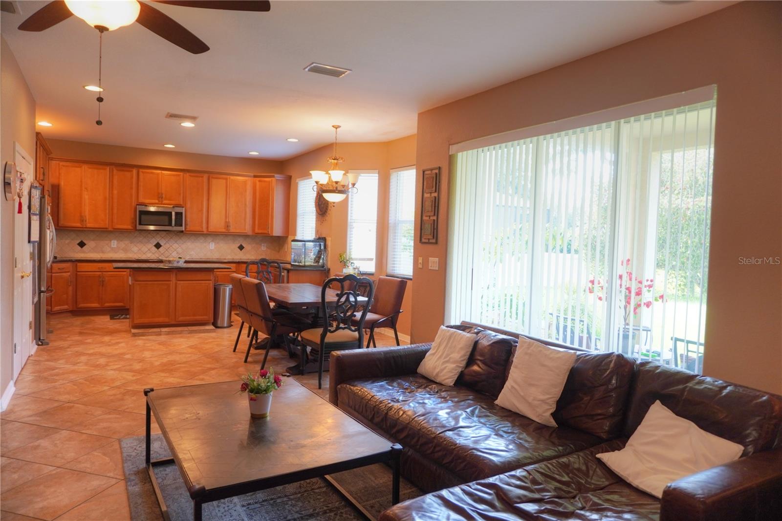 Image 8 of 44 For 27339 Silver Thatch Drive