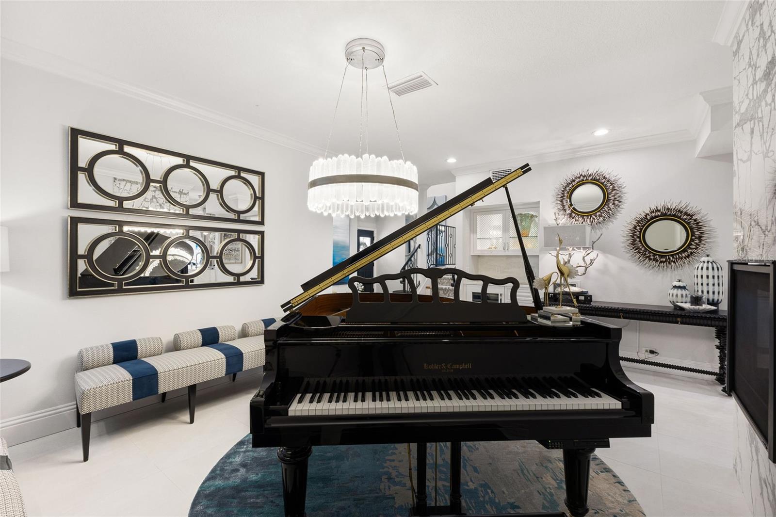 Listing photo id 8 for 4949 Bayshore Boulevard 4949a