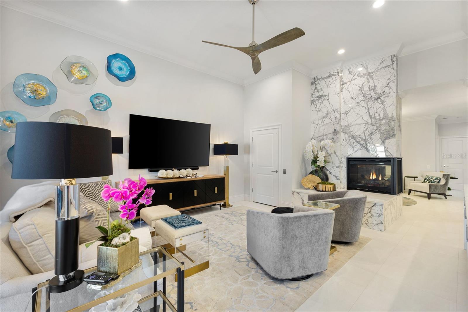 Listing photo id 18 for 4949 Bayshore Boulevard 4949a