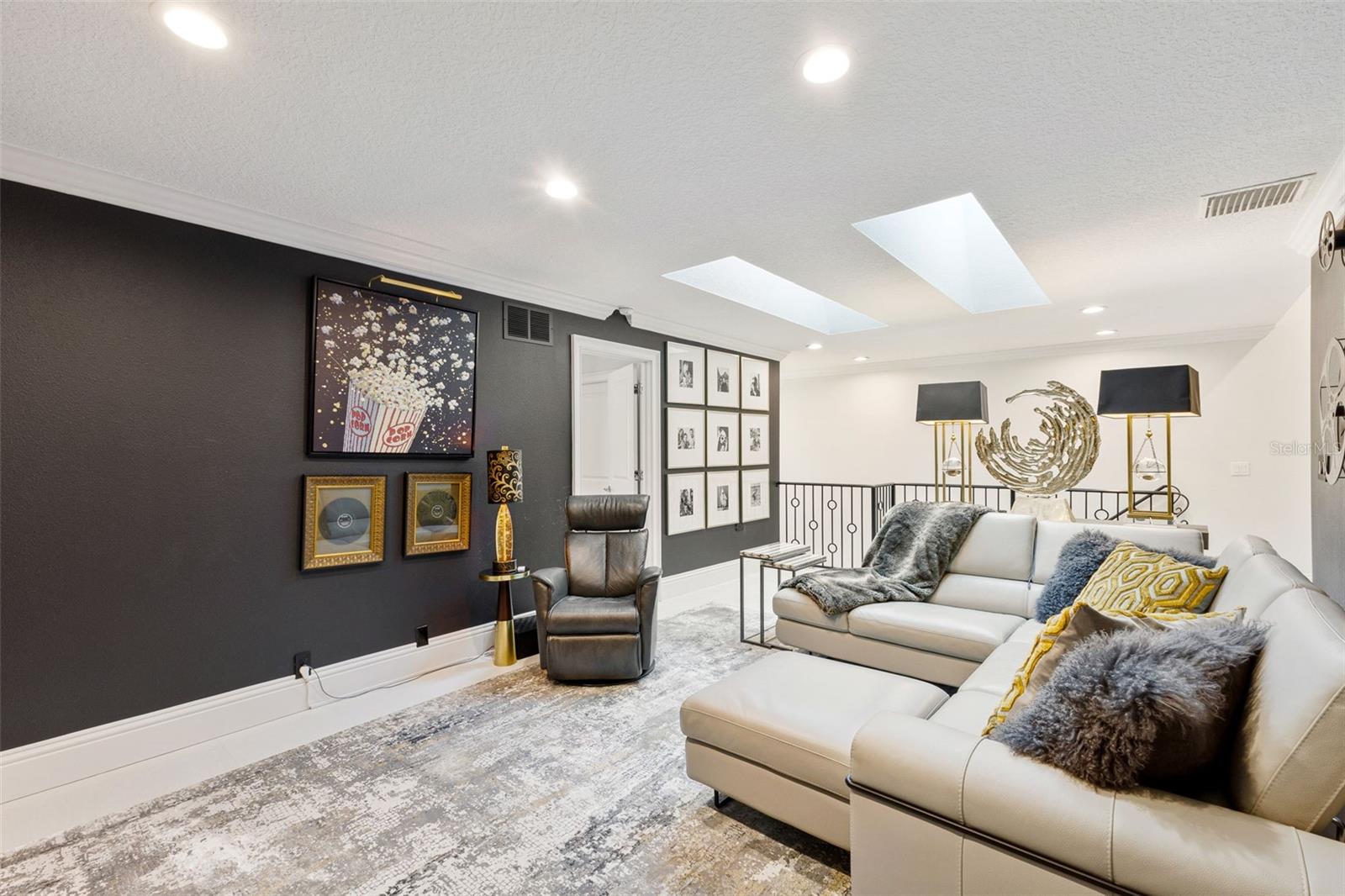 Listing photo id 20 for 4949 Bayshore Boulevard 4949a