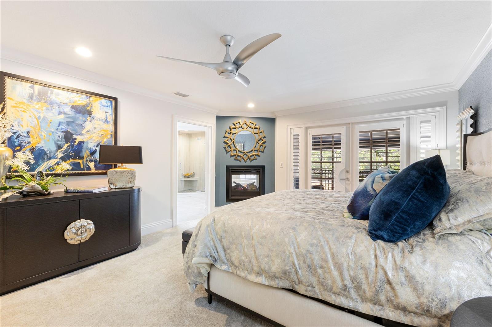 Listing photo id 23 for 4949 Bayshore Boulevard 4949a