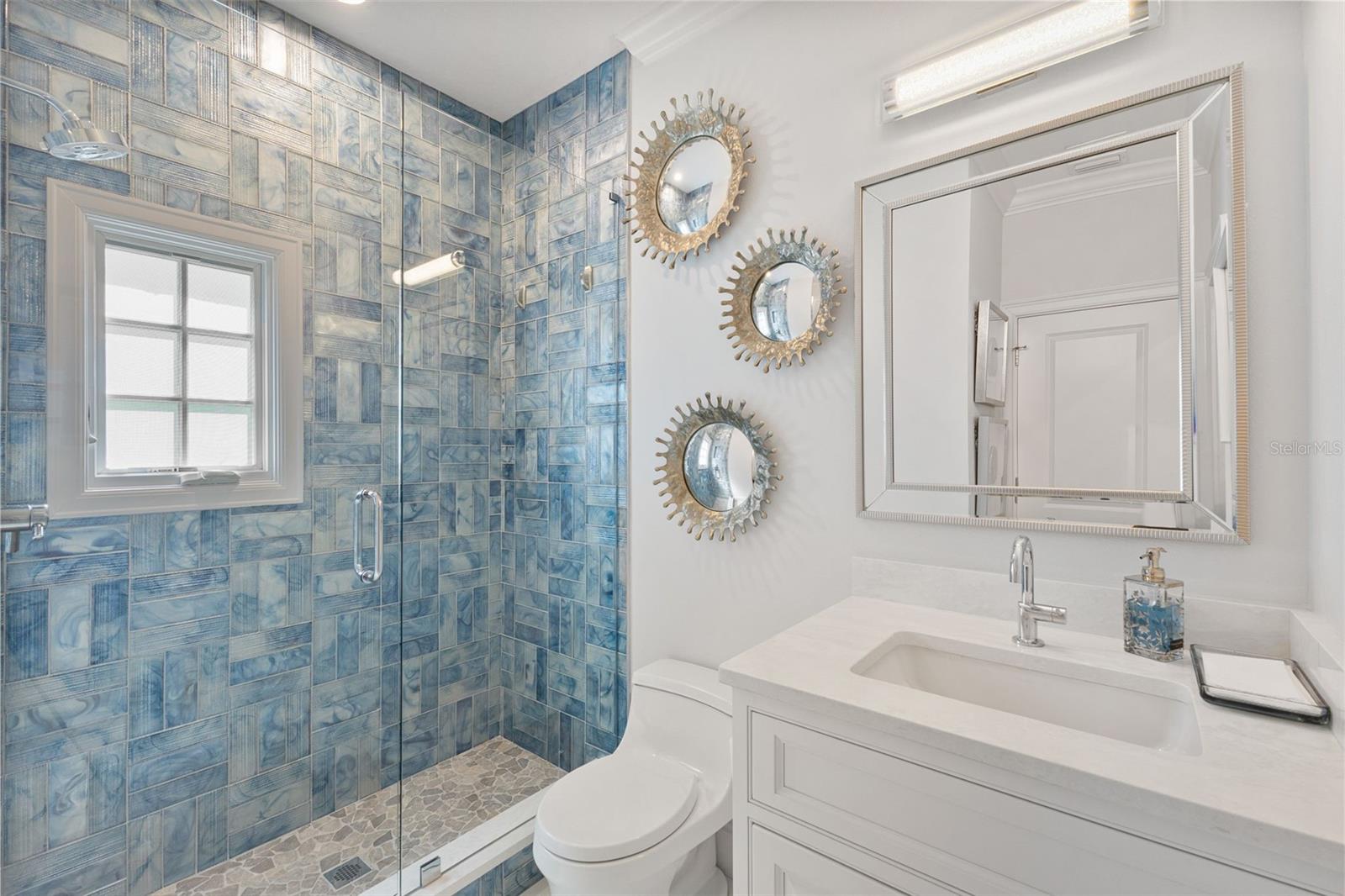 Listing photo id 30 for 4949 Bayshore Boulevard 4949a