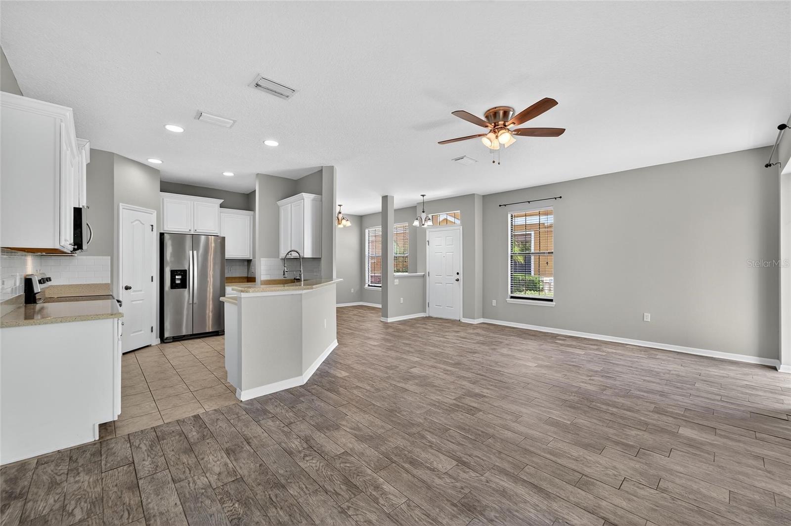 Image 10 of 63 For 16431 Kingletridge Avenue