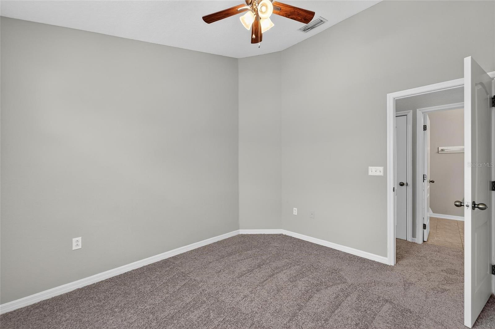 Image 25 of 63 For 16431 Kingletridge Avenue