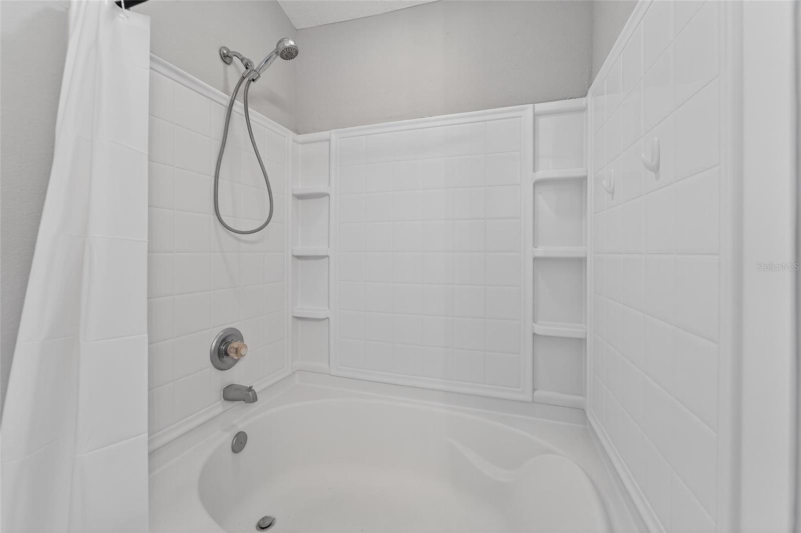 Image 62 of 63 For 16431 Kingletridge Avenue