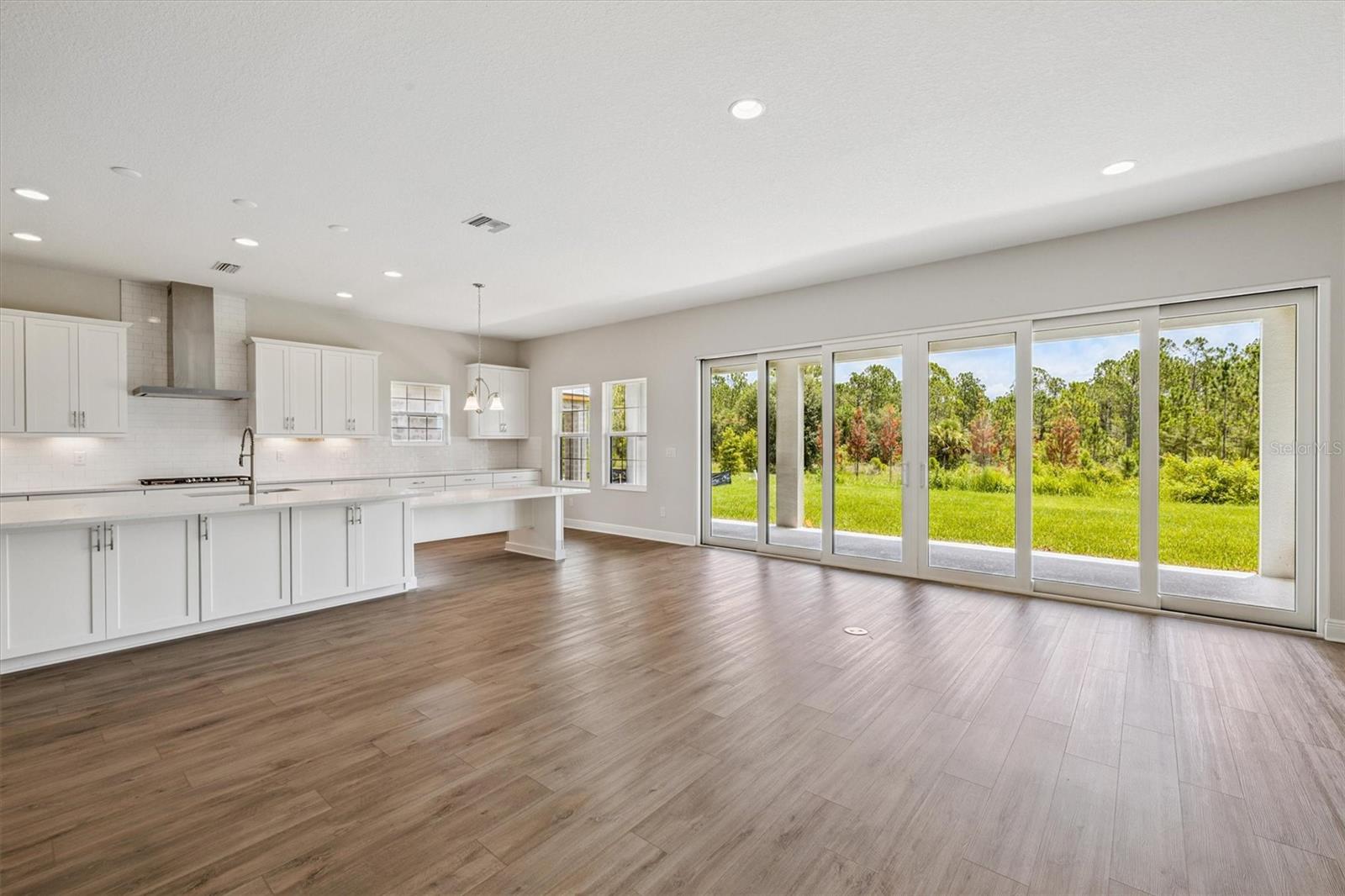 Image 11 of 27 For 8822 Eastwyck Drive