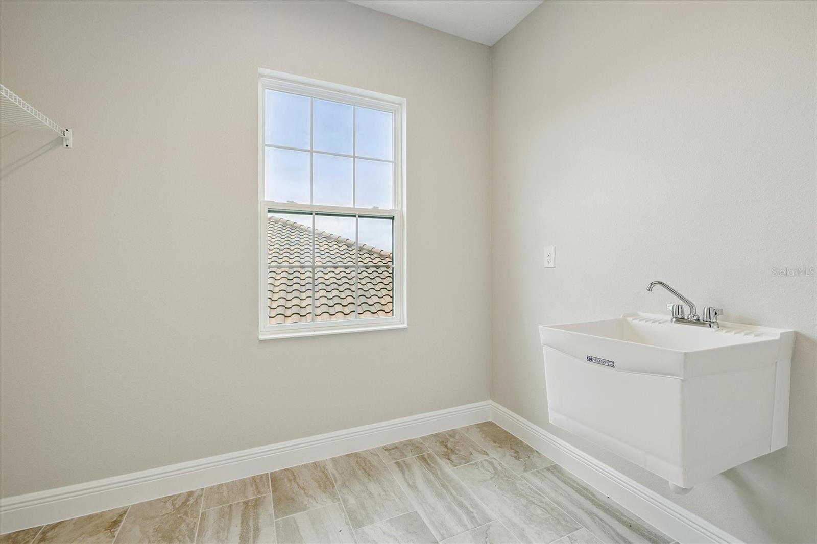 Image 23 of 27 For 8822 Eastwyck Drive